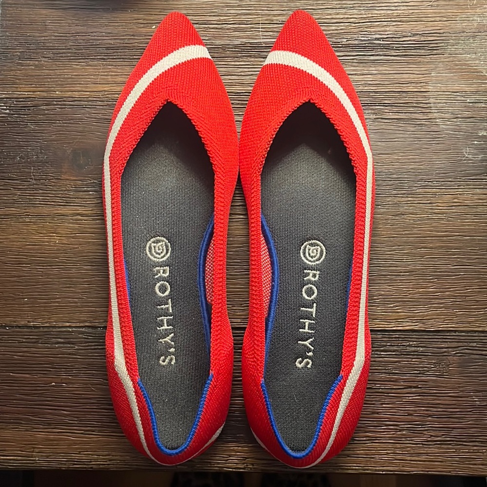 Discontinued Cherry Red Rothy’s